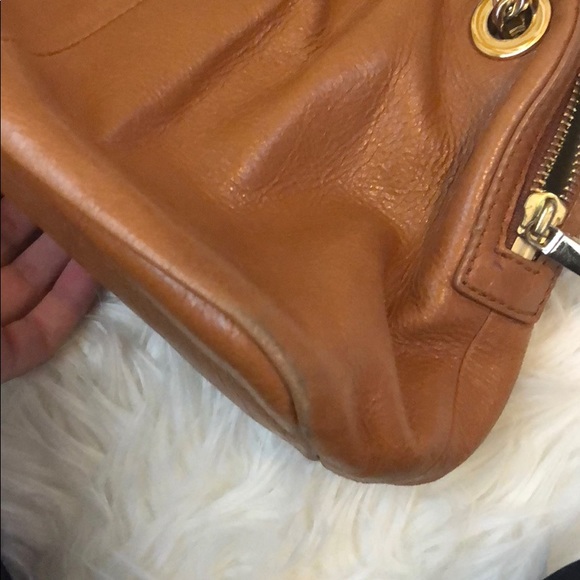 Tory Burch Crossbody - Picture 5 of 8